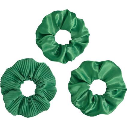 A 3 peice pack of Green Scrunchies.