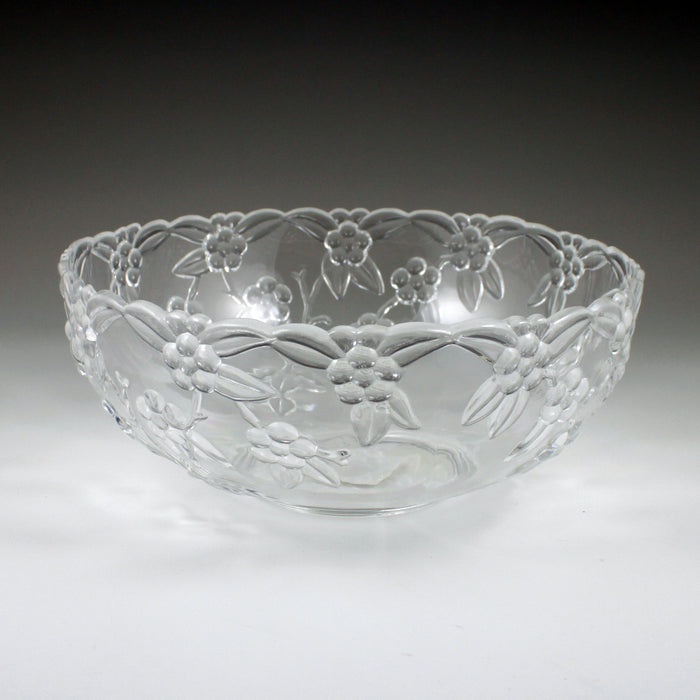 A 3 quart Crystalware Bowl.